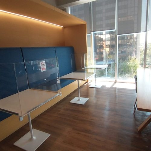 Mampara-en-U-para-mesa